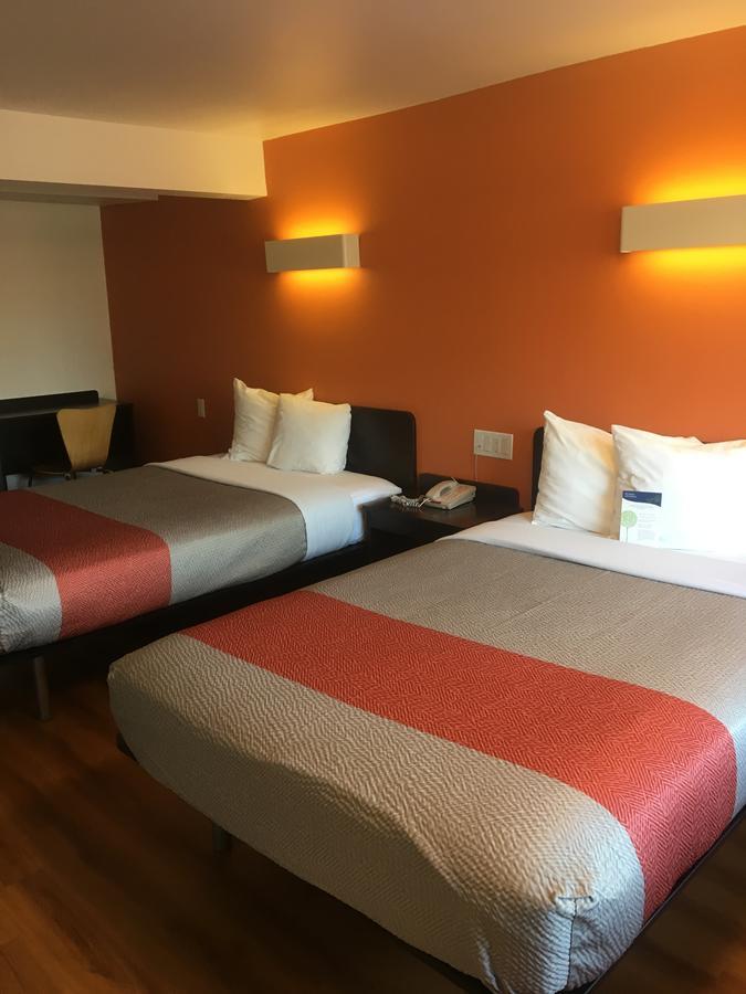 布雷默顿6号汽车旅馆 外观 照片